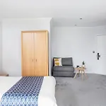 The Kilbirnie Hotel